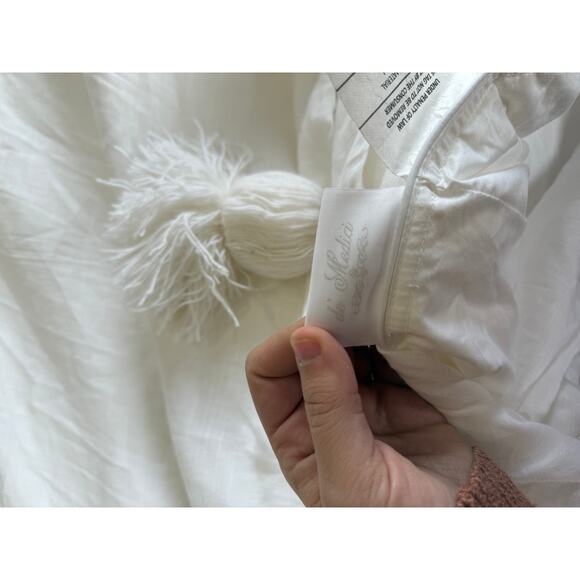 De Medici by Eastern Accents Down Comforter Insert Queen - Picture 3 of 5